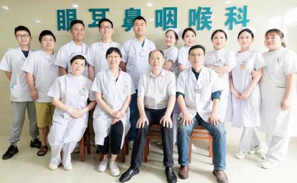 新技術(shù)！萬(wàn)載縣人民醫(yī)院成功治愈一例耳廓假性囊腫