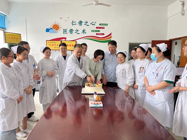 仁心仁術，不負“鉛”華|祝賀我院介入手術室成立兩周年