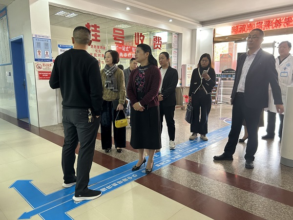 深度調研摸實情，精準把脈促發展——萬載縣政府副縣長龍水蓮調研萬載縣緊密型醫共體建設工作
