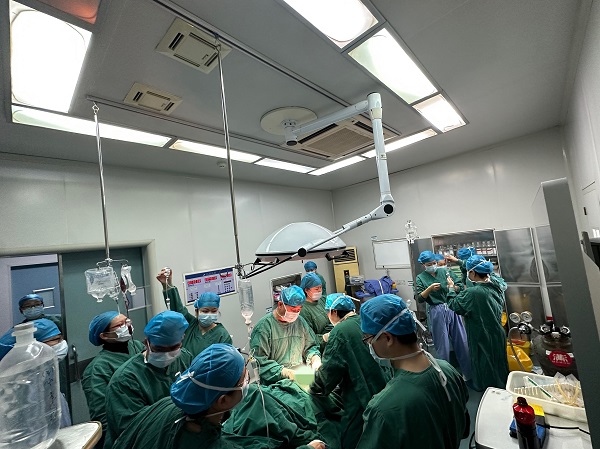 生死競速——我院成功搶救一名羊水栓塞 產婦，母嬰平安！