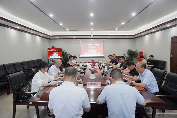 江西省心血管病緊密型專科聯盟簽約揭牌儀式在我院舉行